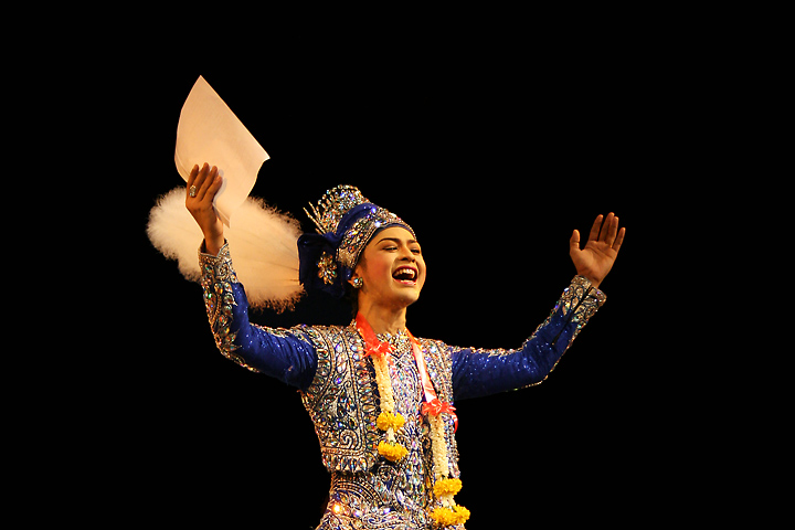 compagnie niran anchalee at alliance francaise, sathorn road, bangkok